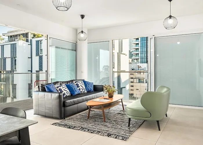 Lapin Luxury Apartment By Nimizz